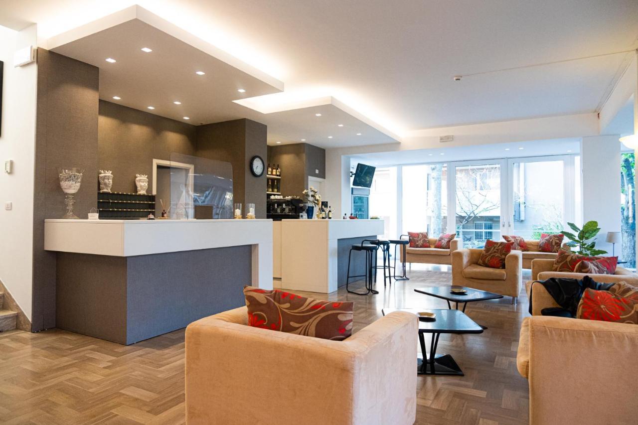 Hotel Cormoran Ричоне Екстериор снимка