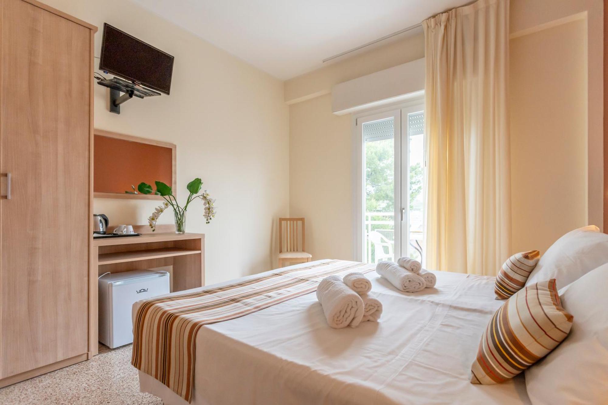 Hotel Cormoran Ричоне Екстериор снимка