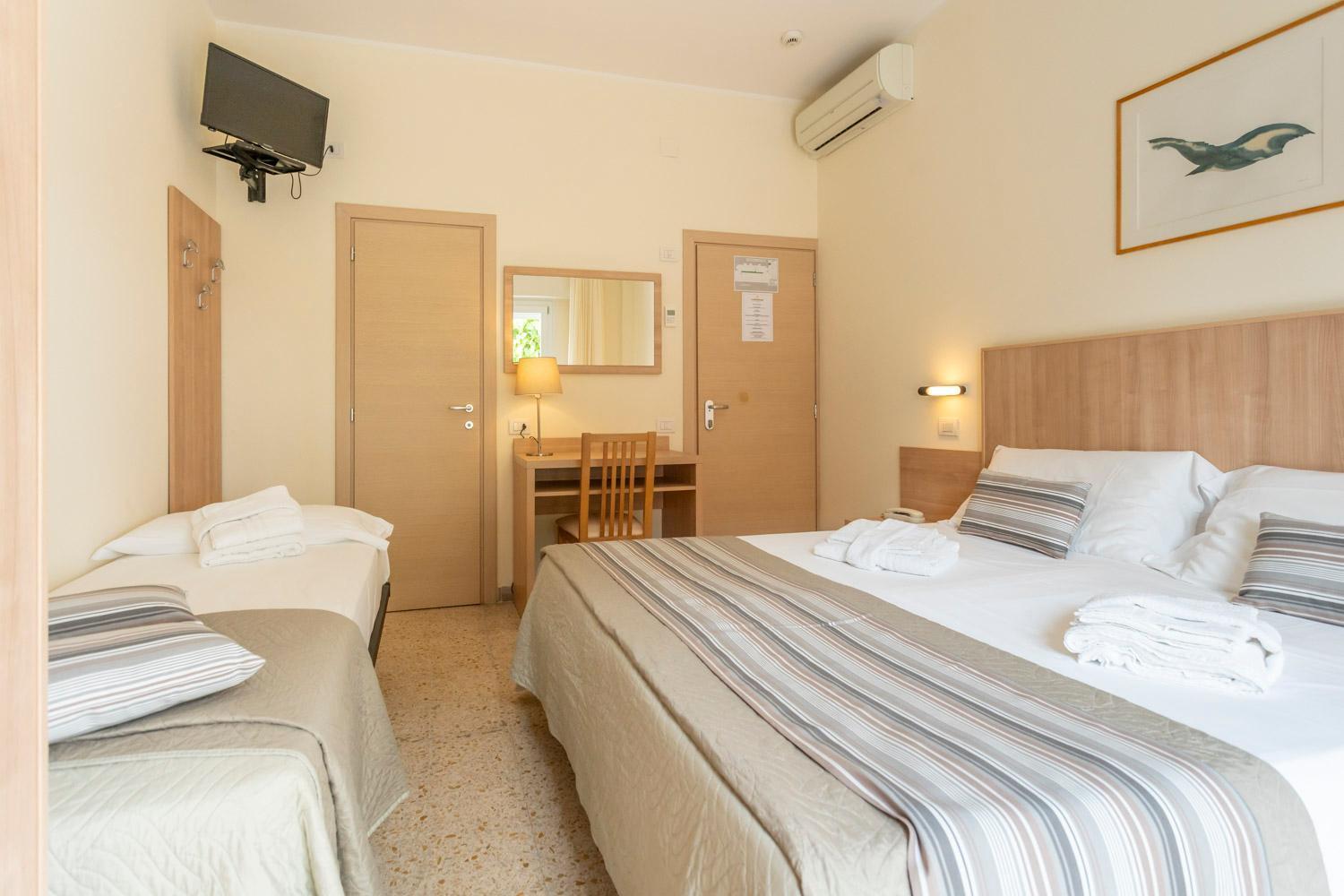 Hotel Cormoran Ричоне Екстериор снимка